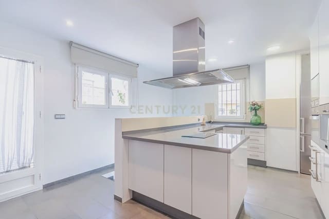 3 camera da letto Casa in vendita in Motril con garage - 330.000 € (Rif: 9793367)