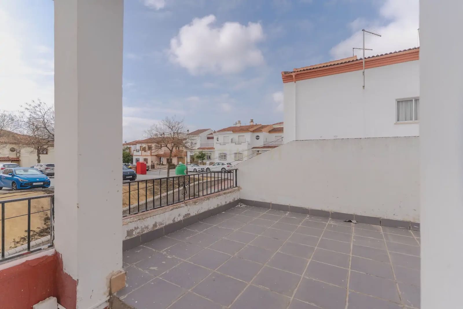 4 makuuhuone Omakotitalo myytävänä paikassa Illora - 85 000 € (Ref: 9793368)