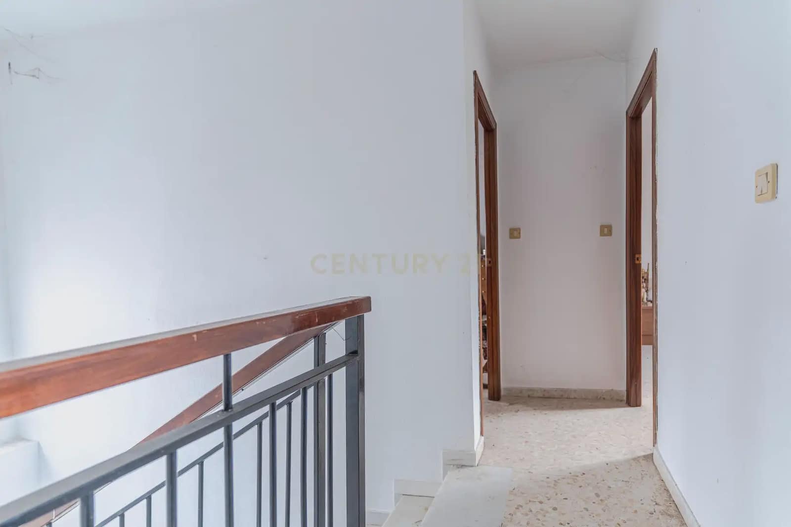 4 makuuhuone Omakotitalo myytävänä paikassa Illora - 85 000 € (Ref: 9793368)