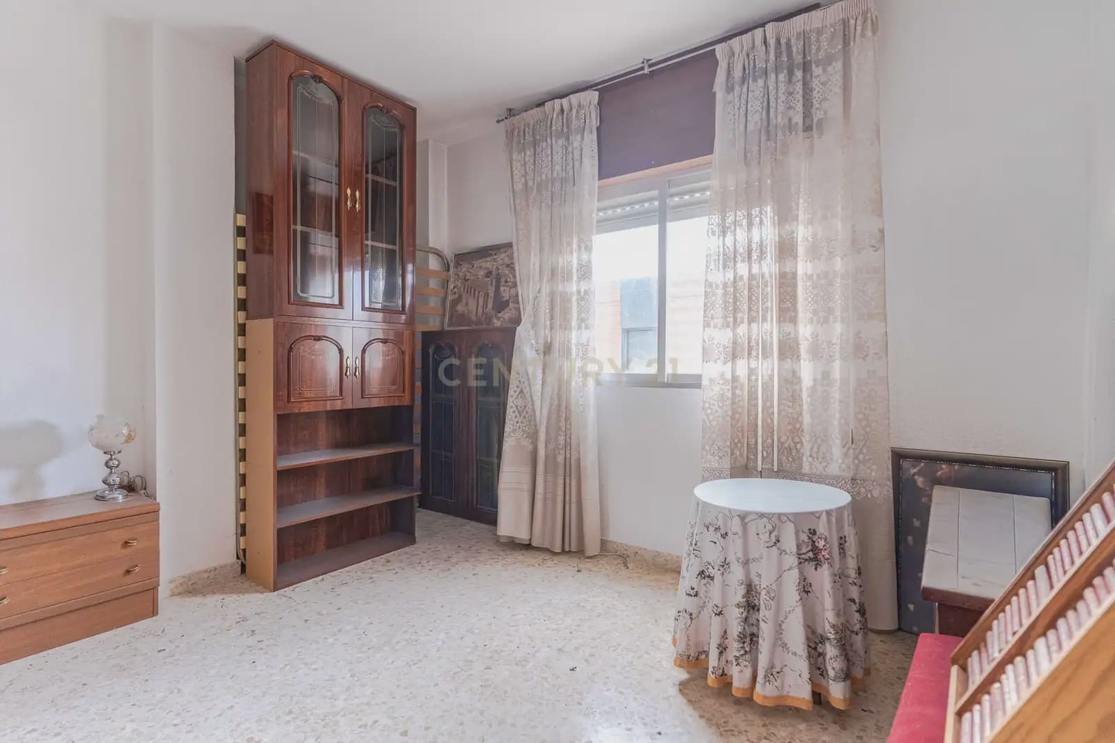 4 makuuhuone Omakotitalo myytävänä paikassa Illora - 85 000 € (Ref: 9793368)