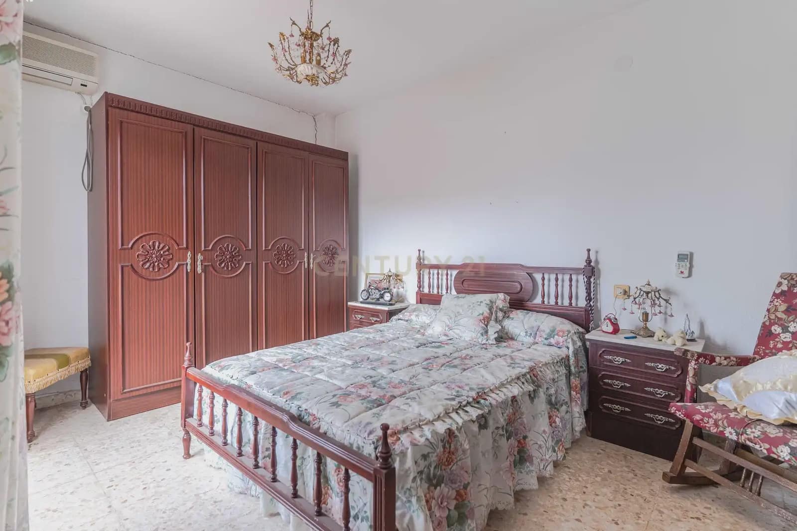 4 makuuhuone Omakotitalo myytävänä paikassa Illora - 85 000 € (Ref: 9793368)