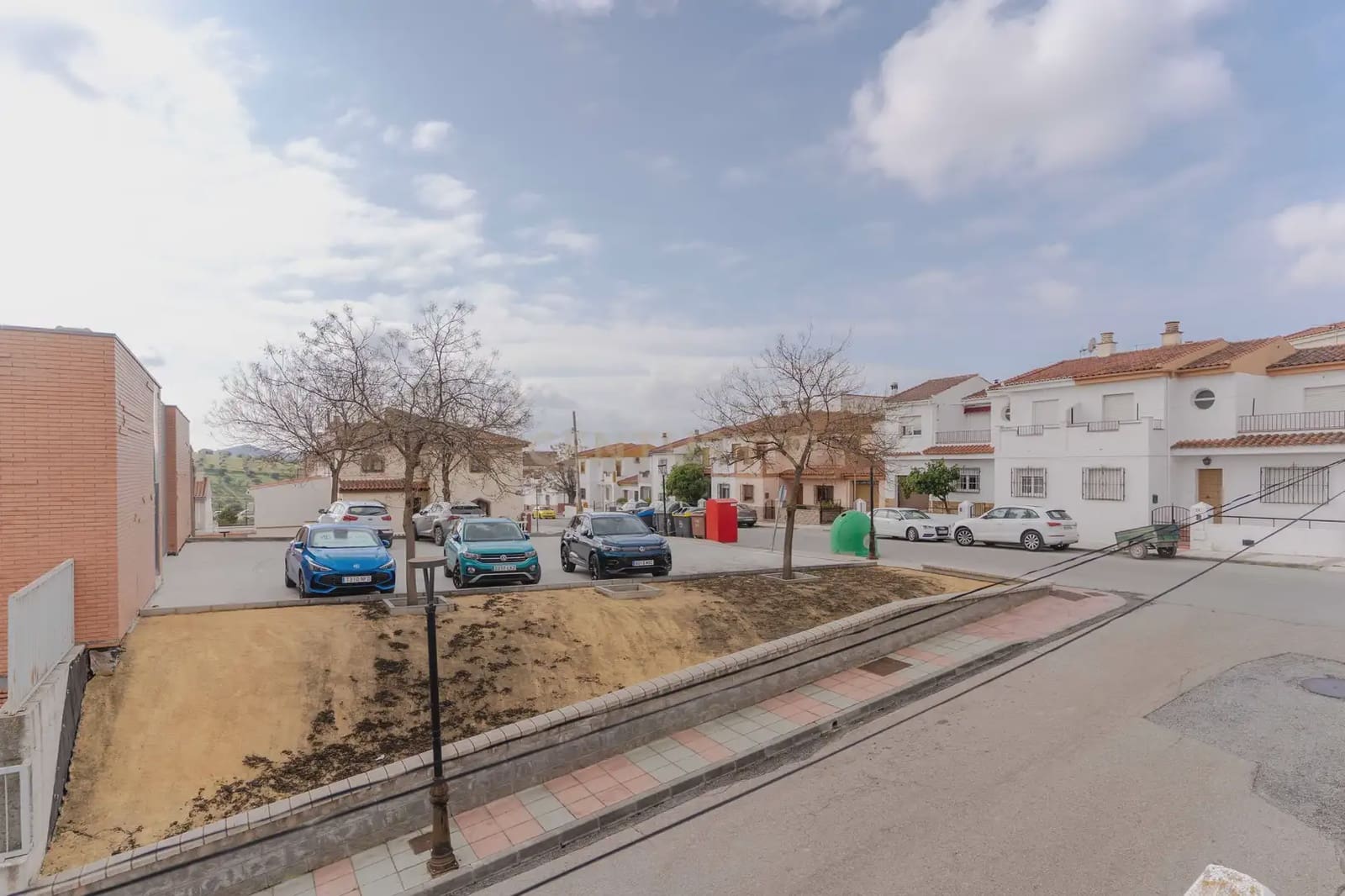 4 makuuhuone Omakotitalo myytävänä paikassa Illora - 85 000 € (Ref: 9793368)