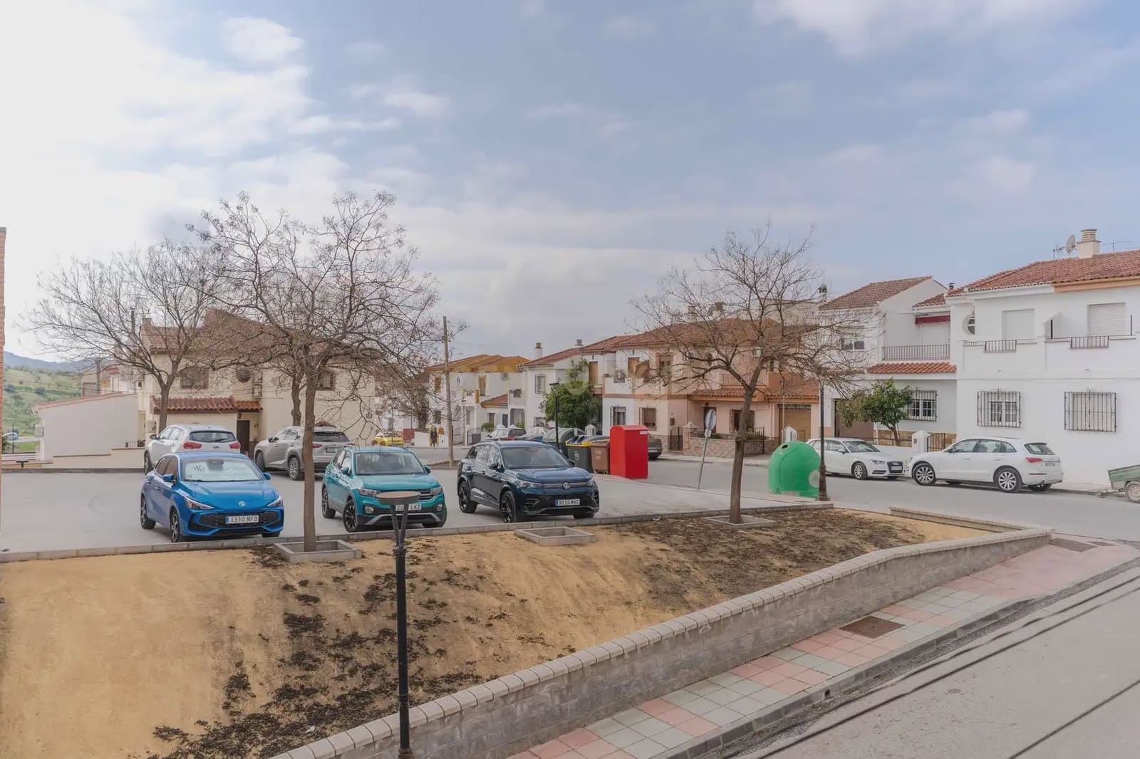 4 makuuhuone Omakotitalo myytävänä paikassa Illora - 85 000 € (Ref: 9793368)