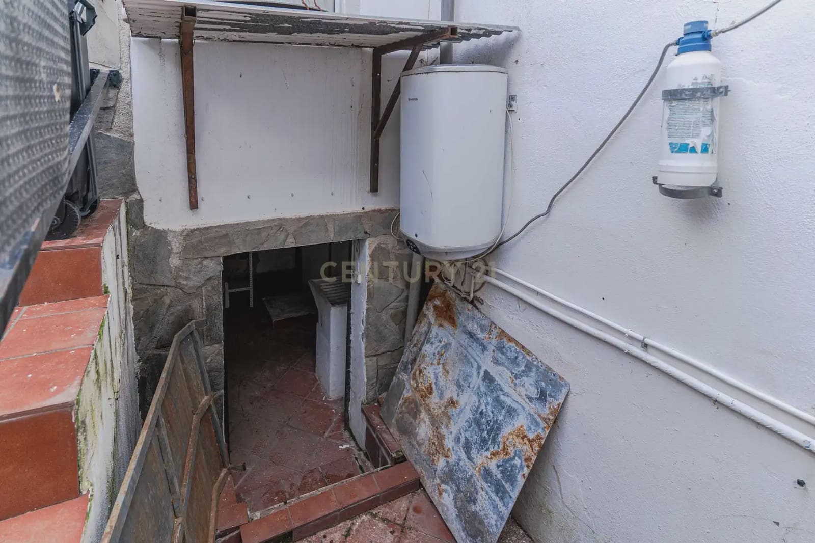 4 makuuhuone Omakotitalo myytävänä paikassa Illora - 85 000 € (Ref: 9793368)