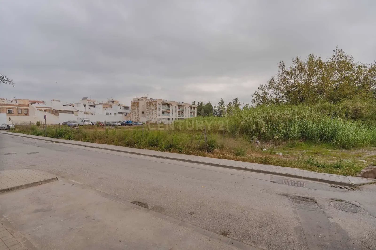 Apartamento de 2 habitaciones en Motril en venta - 99.990 € (Ref: 9802497)