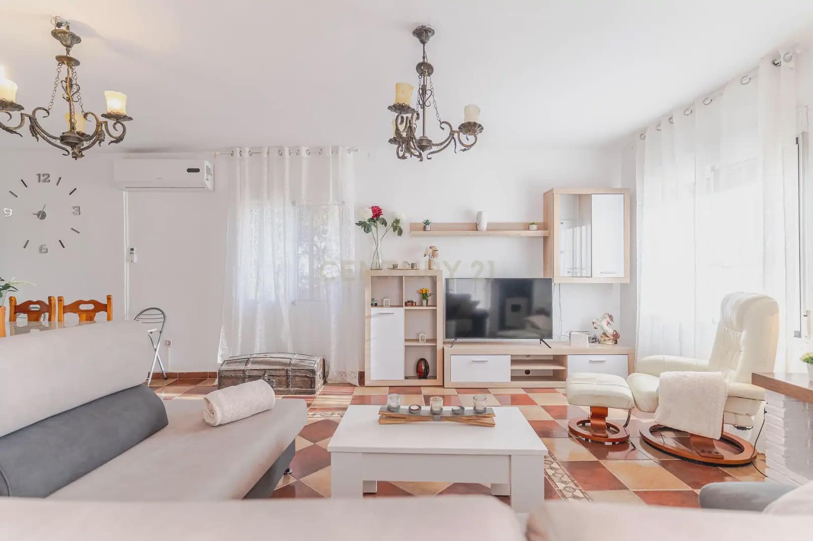 Finca/Casa Rural de 3 habitaciones en Illora en venta con piscina garaje - 220.000 € (Ref: 9802498)