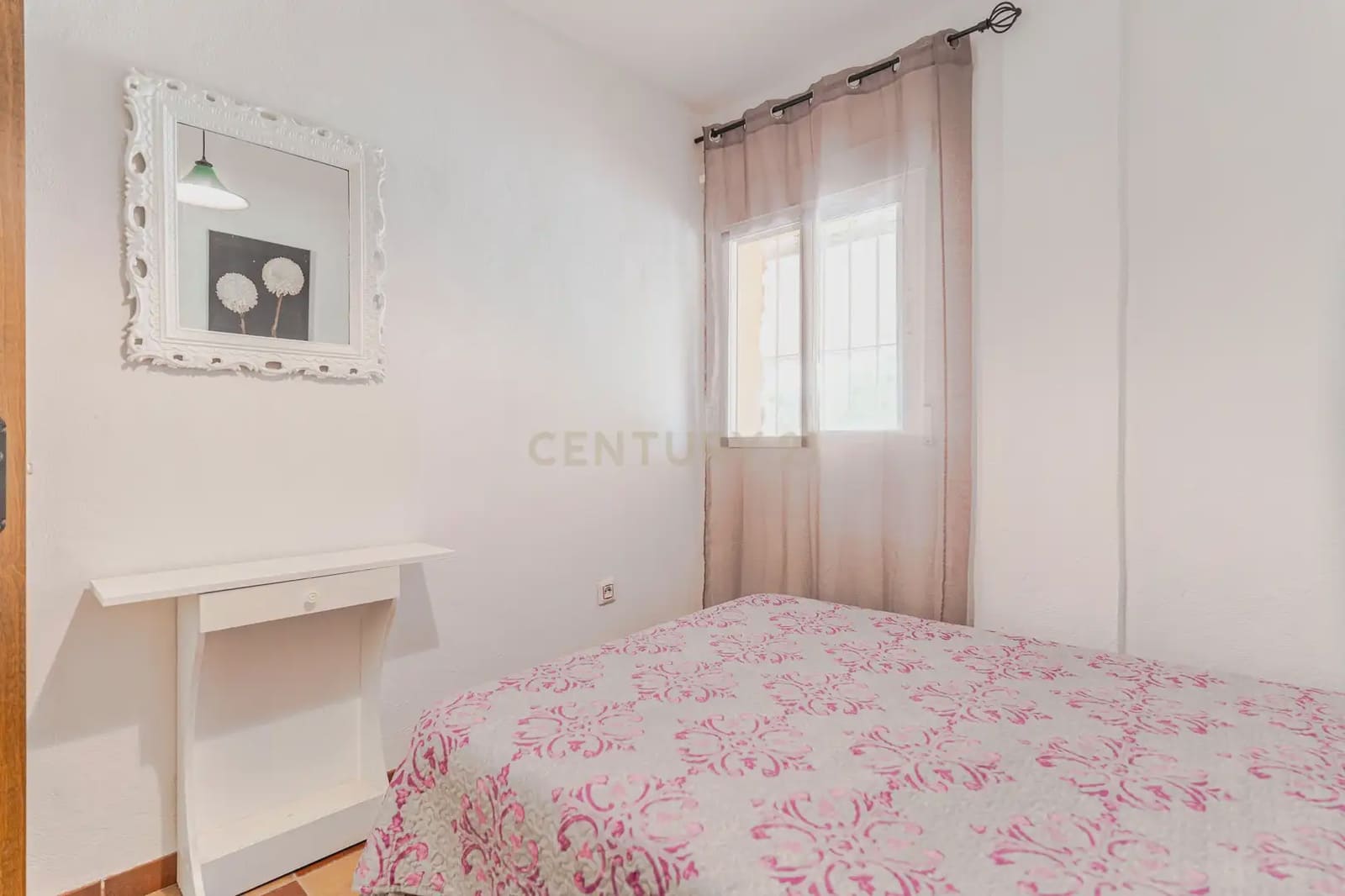 Finca/Casa Rural de 3 habitaciones en Illora en venta con piscina garaje - 220.000 € (Ref: 9802498)