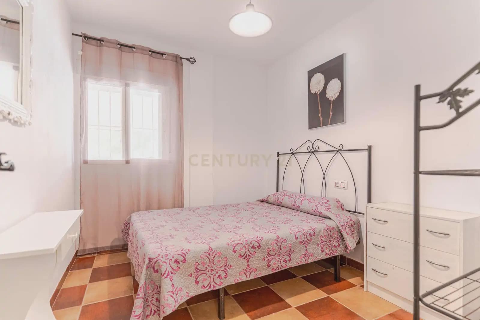 Finca/Casa Rural de 3 habitaciones en Illora en venta con piscina garaje - 220.000 € (Ref: 9802498)