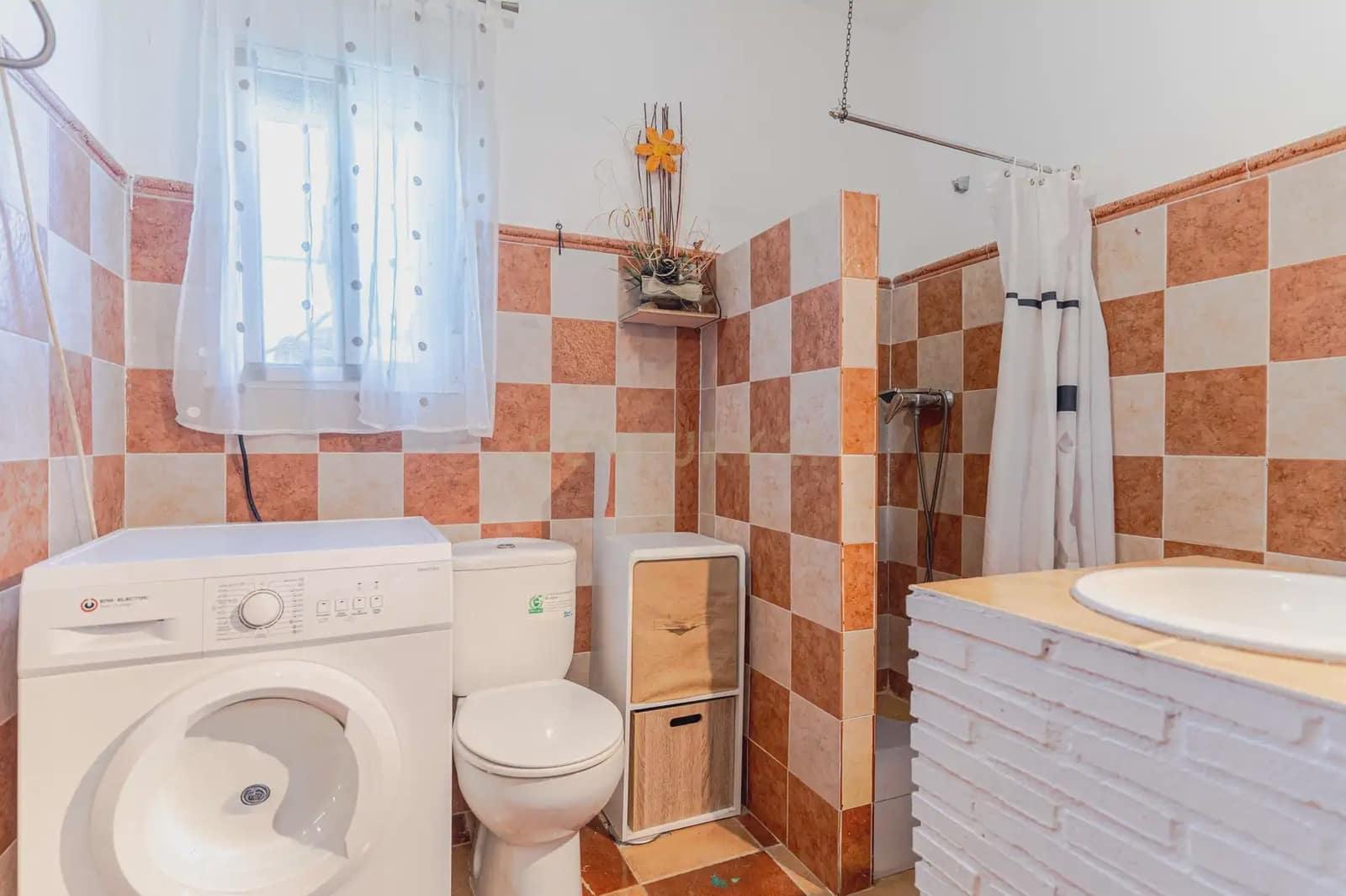 Finca/Casa Rural de 3 habitaciones en Illora en venta con piscina garaje - 220.000 € (Ref: 9802498)