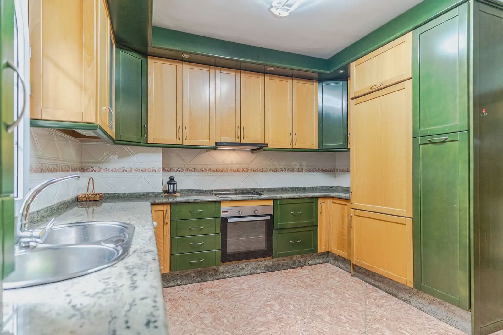 6 soveværelse Villa til salg i Padul med swimmingpool - € 349.900 (Ref: 9802672)