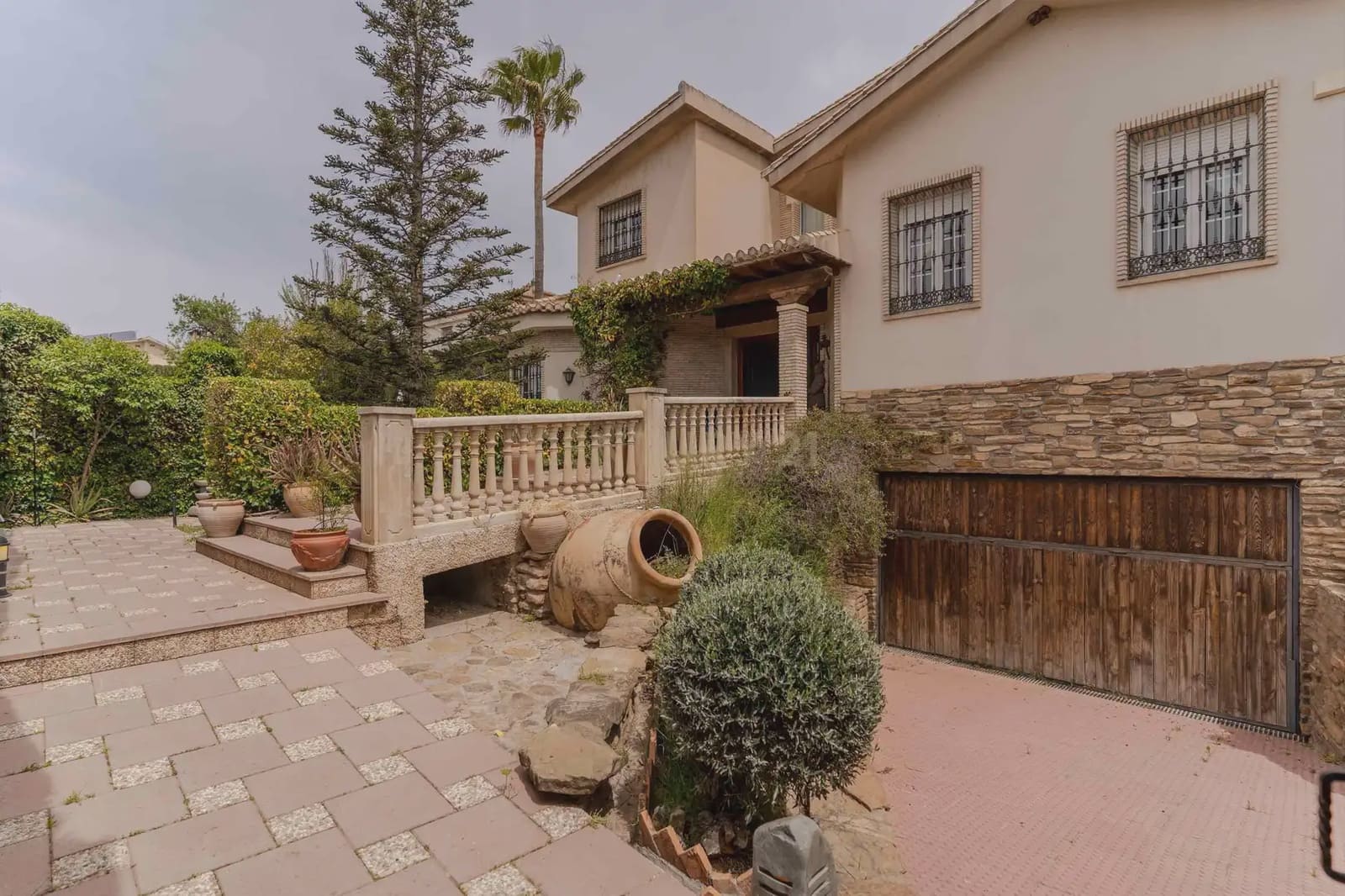 6 soveværelse Villa til salg i Padul med swimmingpool - € 349.900 (Ref: 9802672)