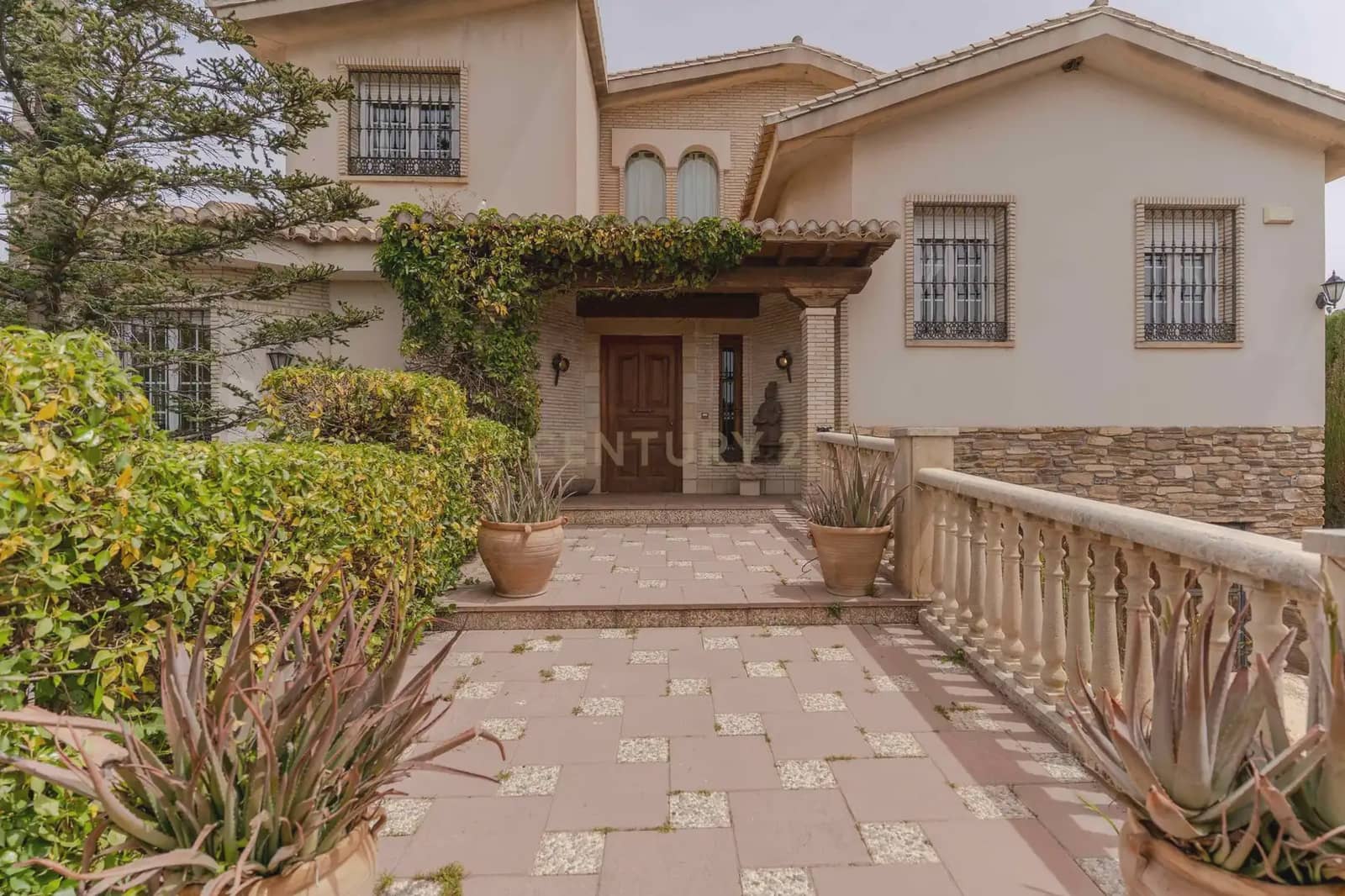 6 soveværelse Villa til salg i Padul med swimmingpool - € 349.900 (Ref: 9802672)