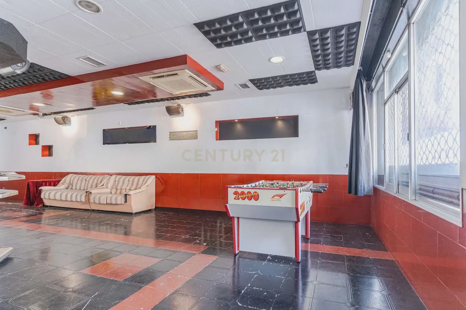 Commercial for rent in Illora - € 700 (Ref: 9803809)