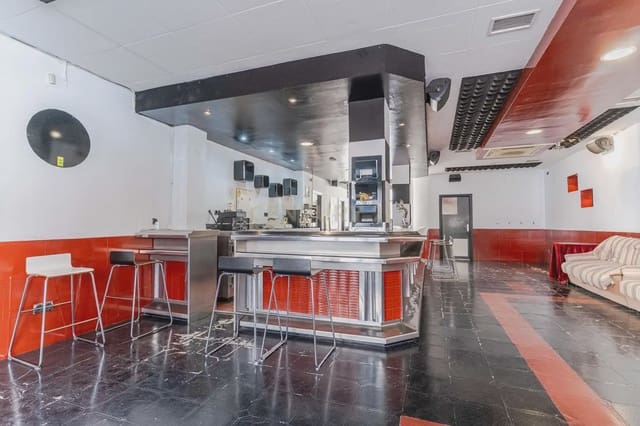 Commercial for rent in Illora - € 700 (Ref: 9803809)