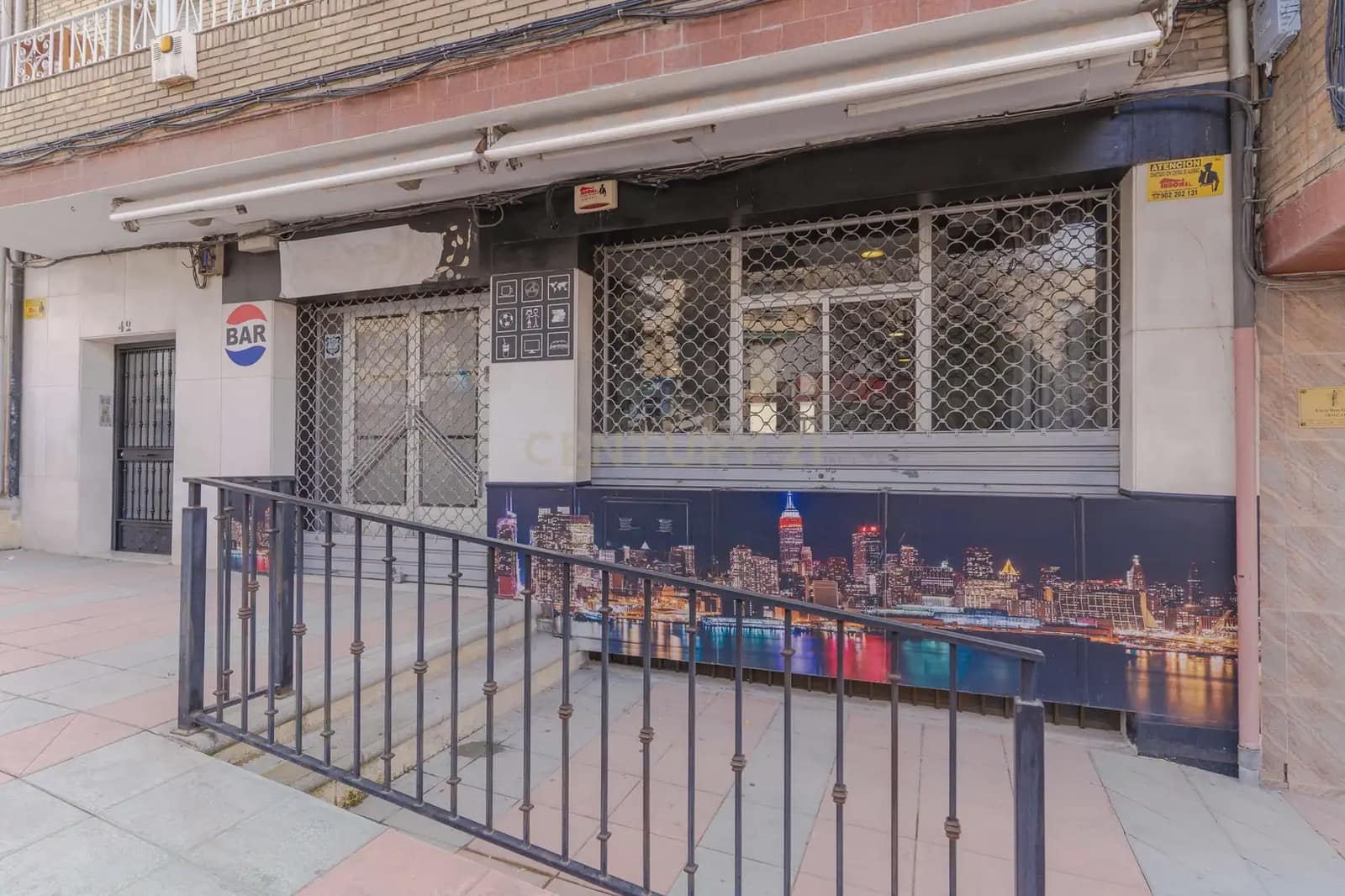 Commercial for rent in Illora - € 700 (Ref: 9803809)