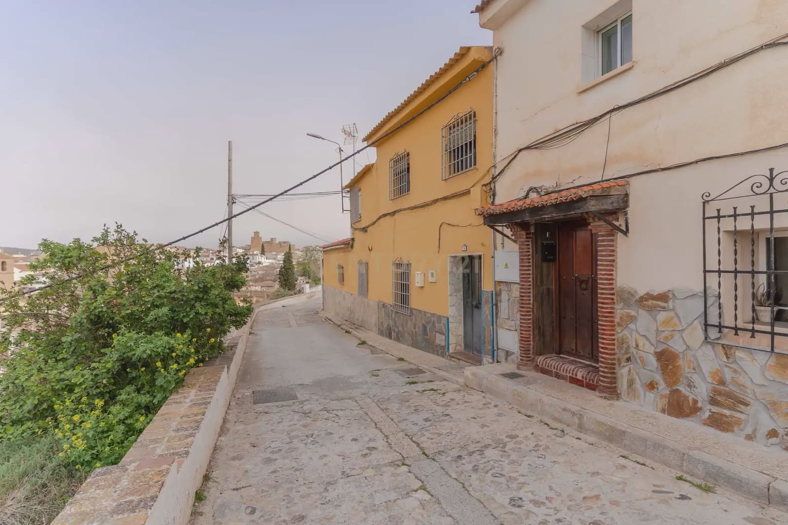 6 sypialnia Dom w skale na sprzedaż w Guadix - 85 000 € (Ref: 9804847)