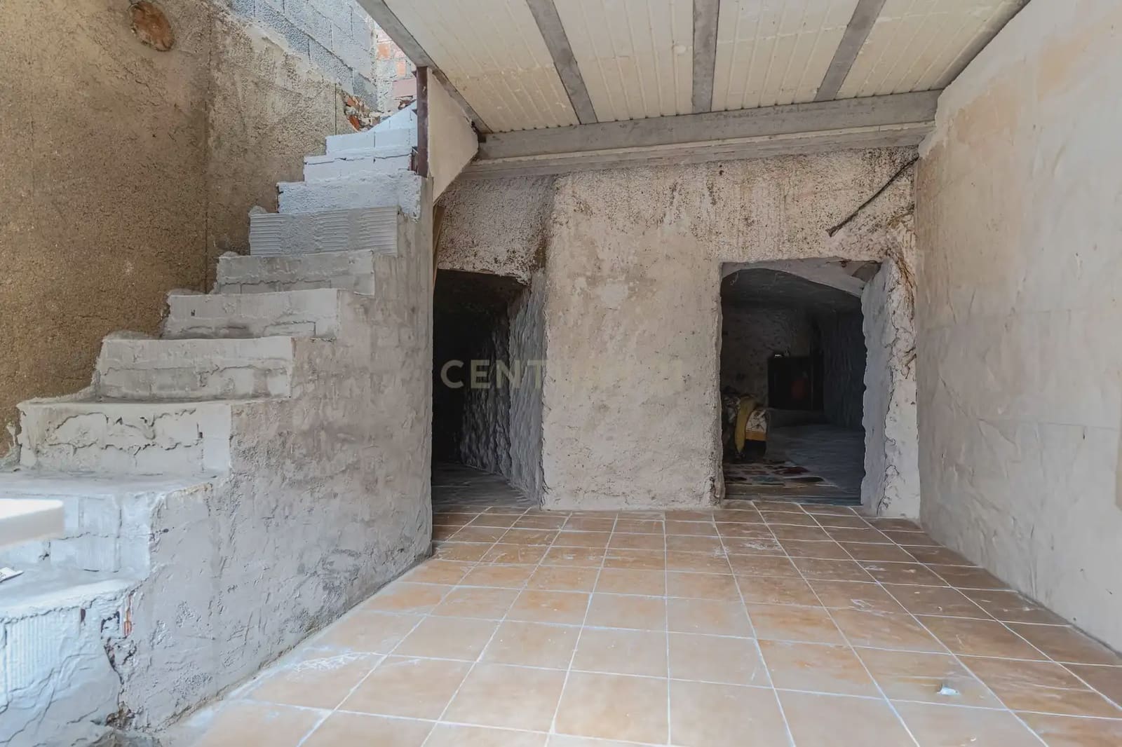 6 sypialnia Dom w skale na sprzedaż w Guadix - 85 000 € (Ref: 9804847)