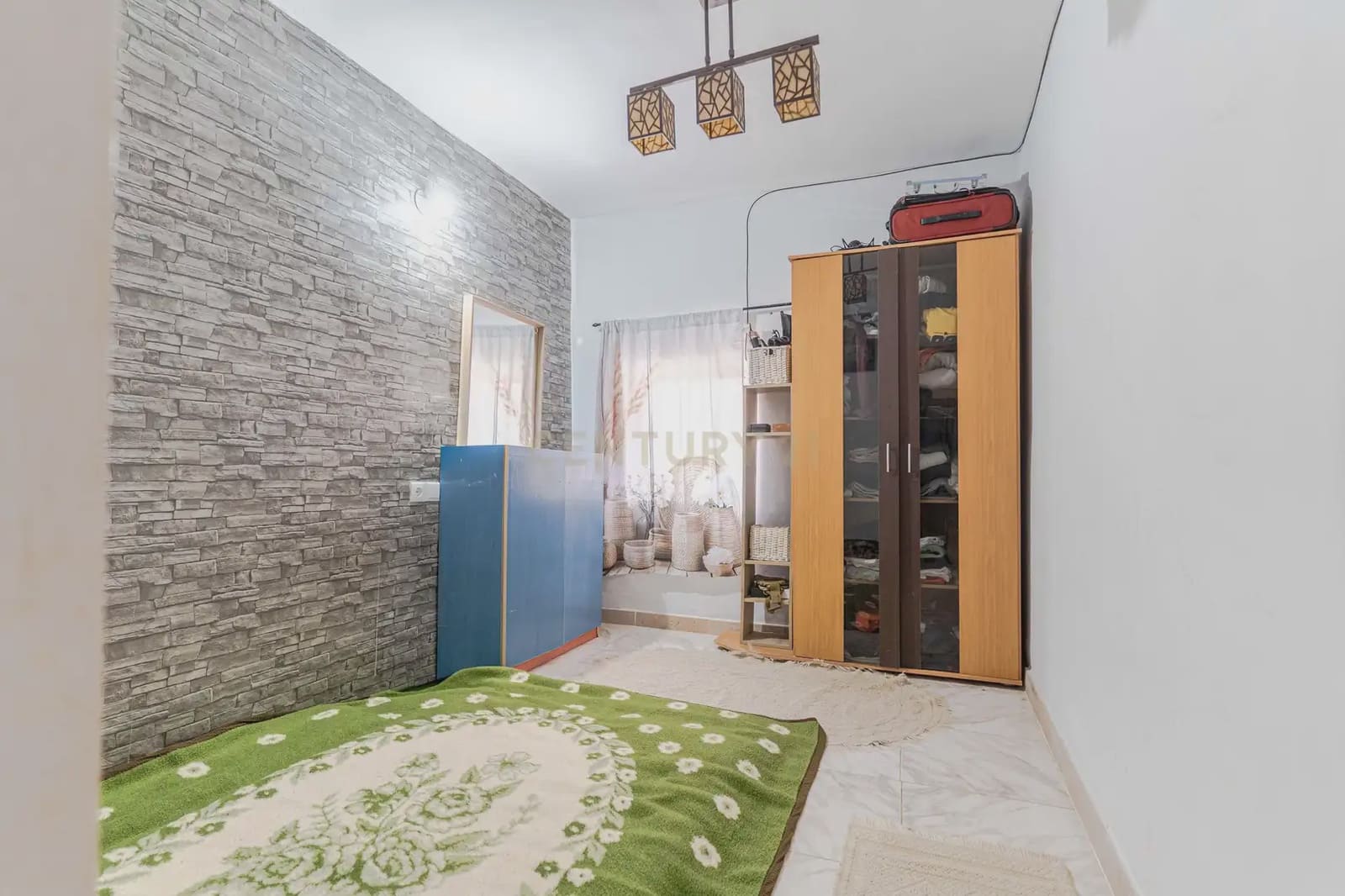 6 sypialnia Dom w skale na sprzedaż w Guadix - 85 000 € (Ref: 9804847)