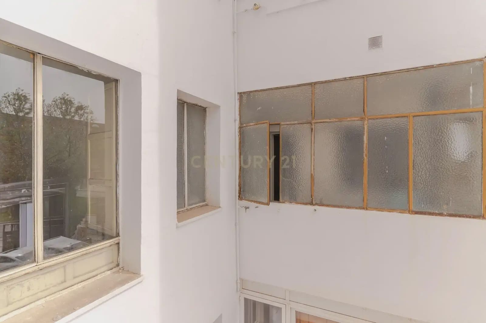 4 bedroom Apartment for sale in Granada city - € 270,000 (Ref: 9814736)