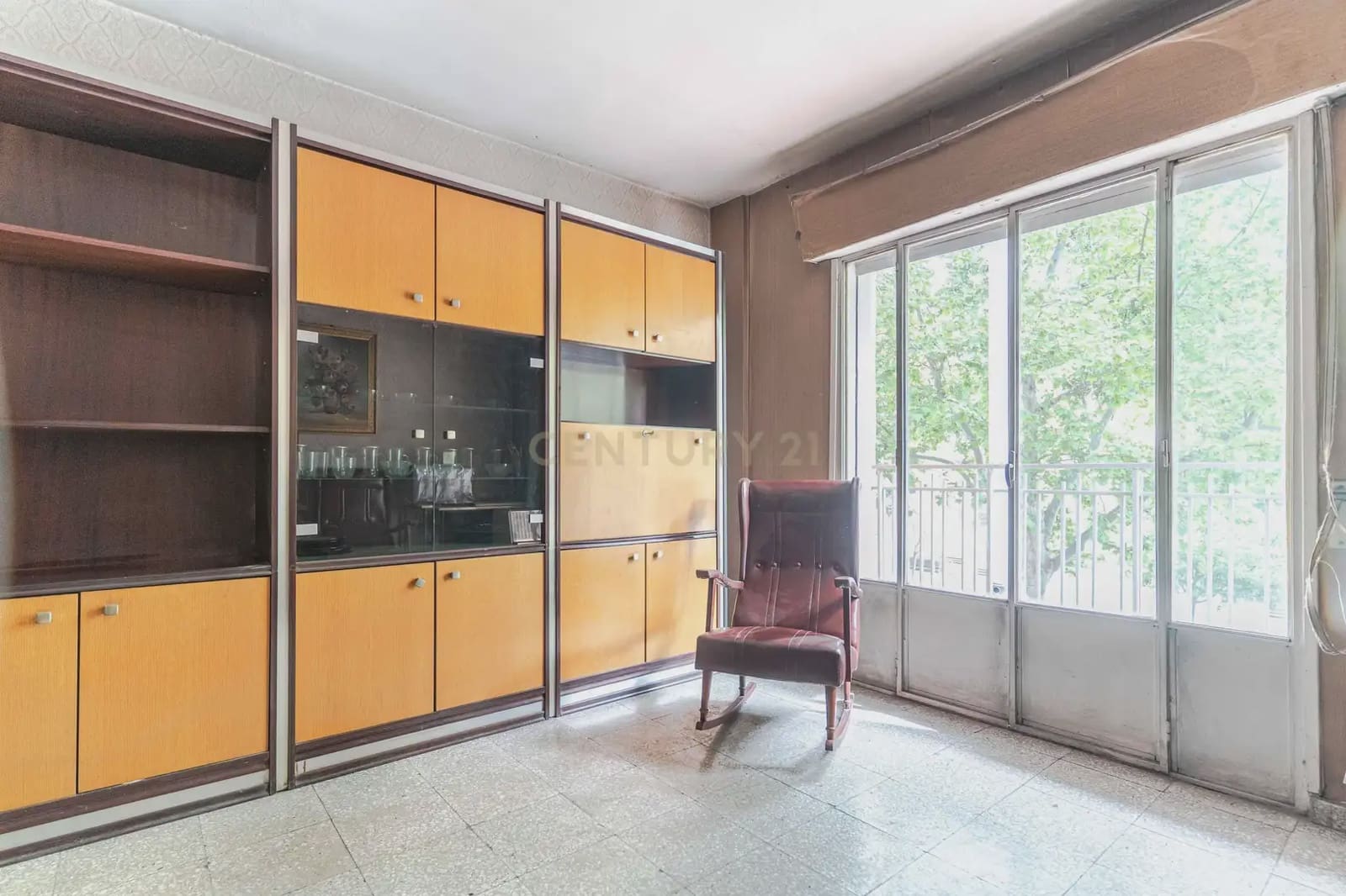 4 bedroom Apartment for sale in Granada city - € 270,000 (Ref: 9814736)