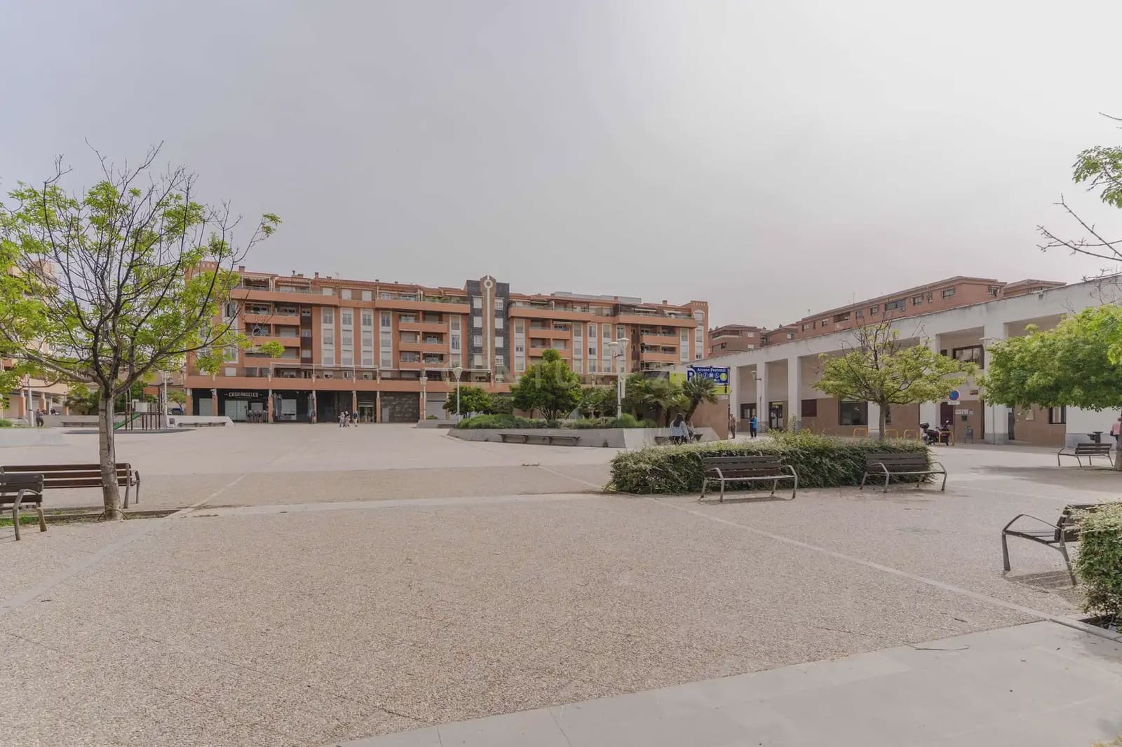 4 bedroom Apartment for sale in Granada city - € 270,000 (Ref: 9814736)