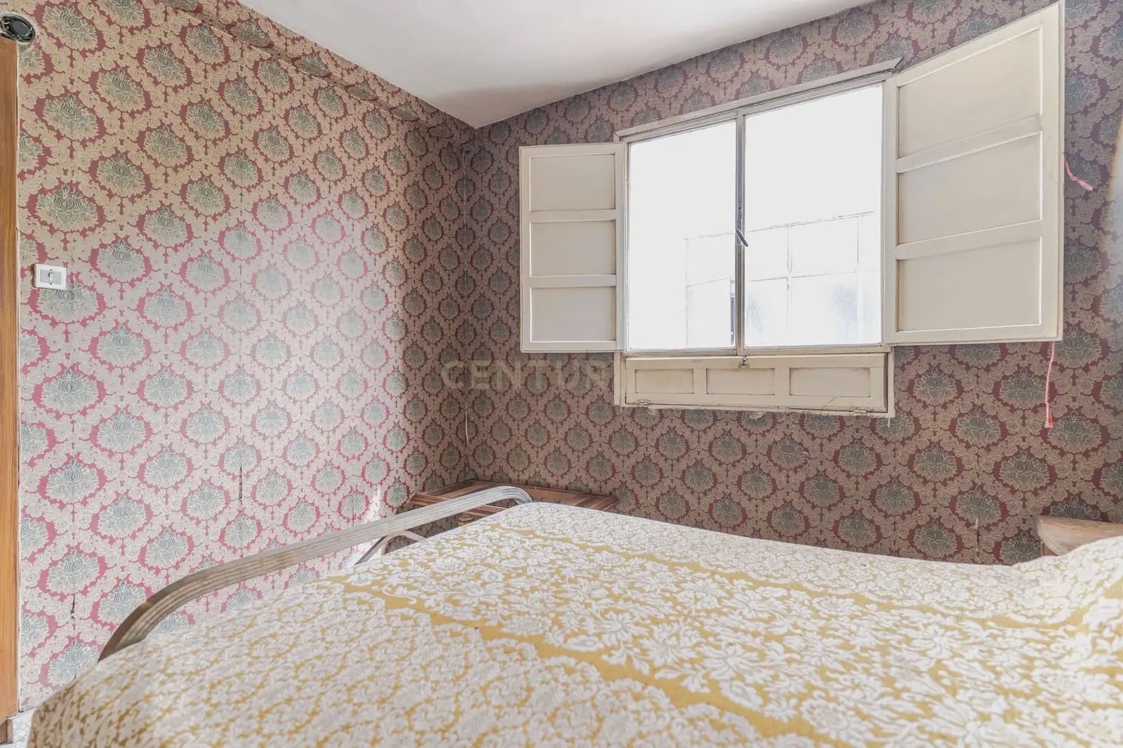 4 bedroom Apartment for sale in Granada city - € 270,000 (Ref: 9814736)