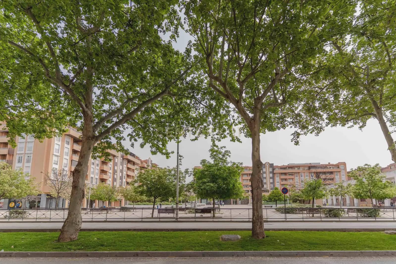 4 bedroom Apartment for sale in Granada city - € 270,000 (Ref: 9814736)