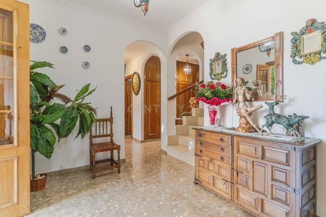 5 chambre Maison de Ville à vendre à Guadix avec garage - 450 000 € (Ref: 9818797)