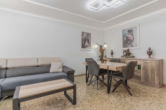 Casa de 3 habitaciones en Maracena en venta - 239.900 € (Ref: 9824218)