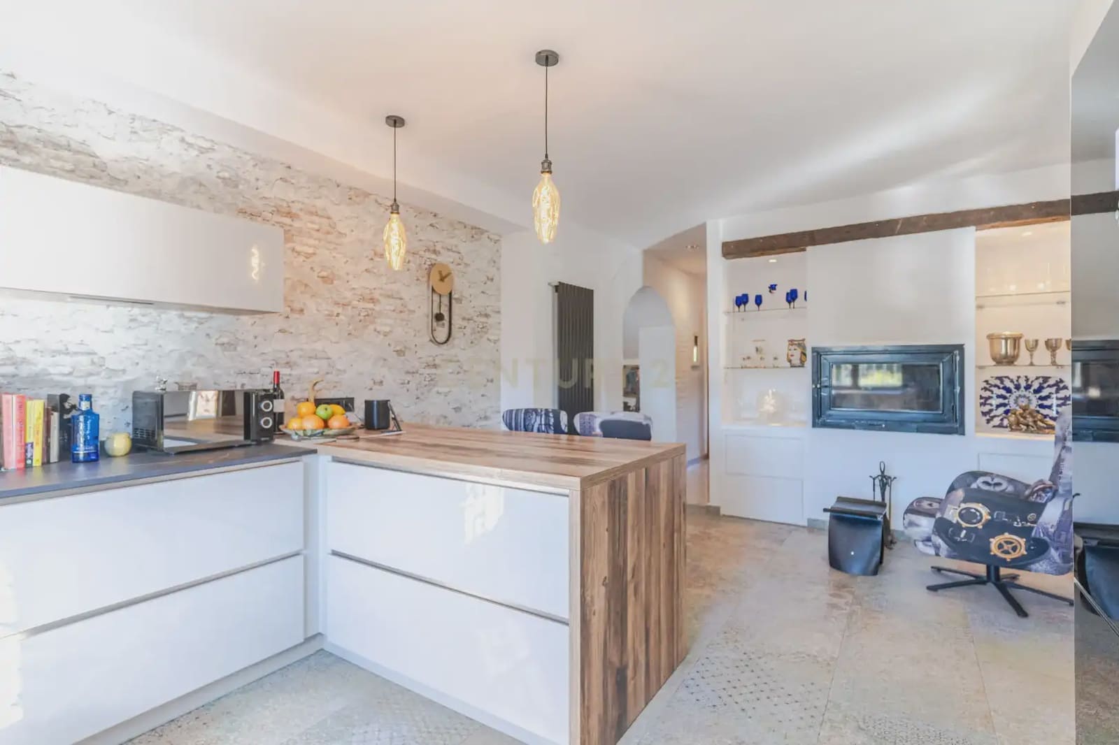 5 bedroom Villa for sale in Gojar with pool - € 625,000 (Ref: 9829588)