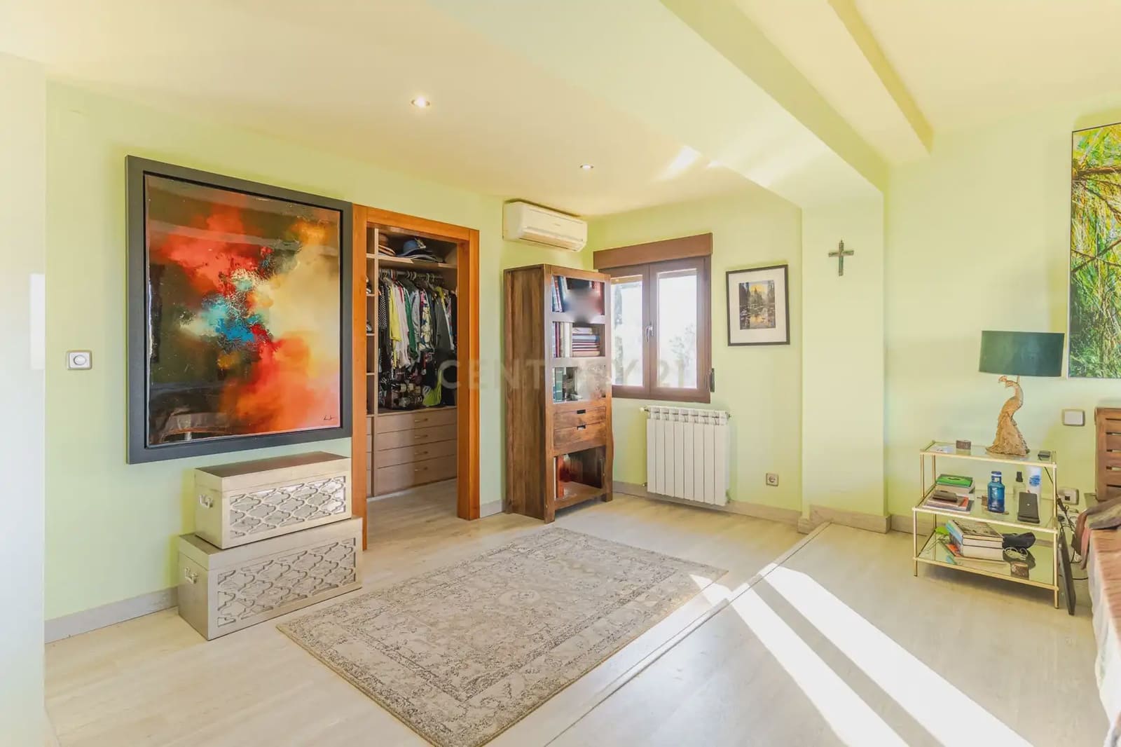 5 bedroom Villa for sale in Gojar with pool - € 625,000 (Ref: 9829588)