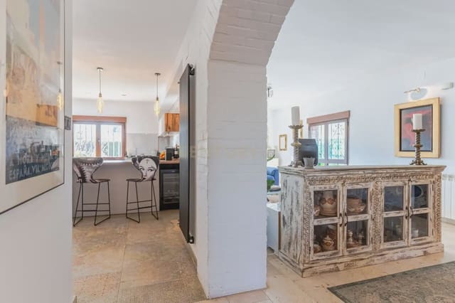 5 soveværelse Villa til salg i Gójar med swimmingpool - € 625.000 (Ref: 9829588)