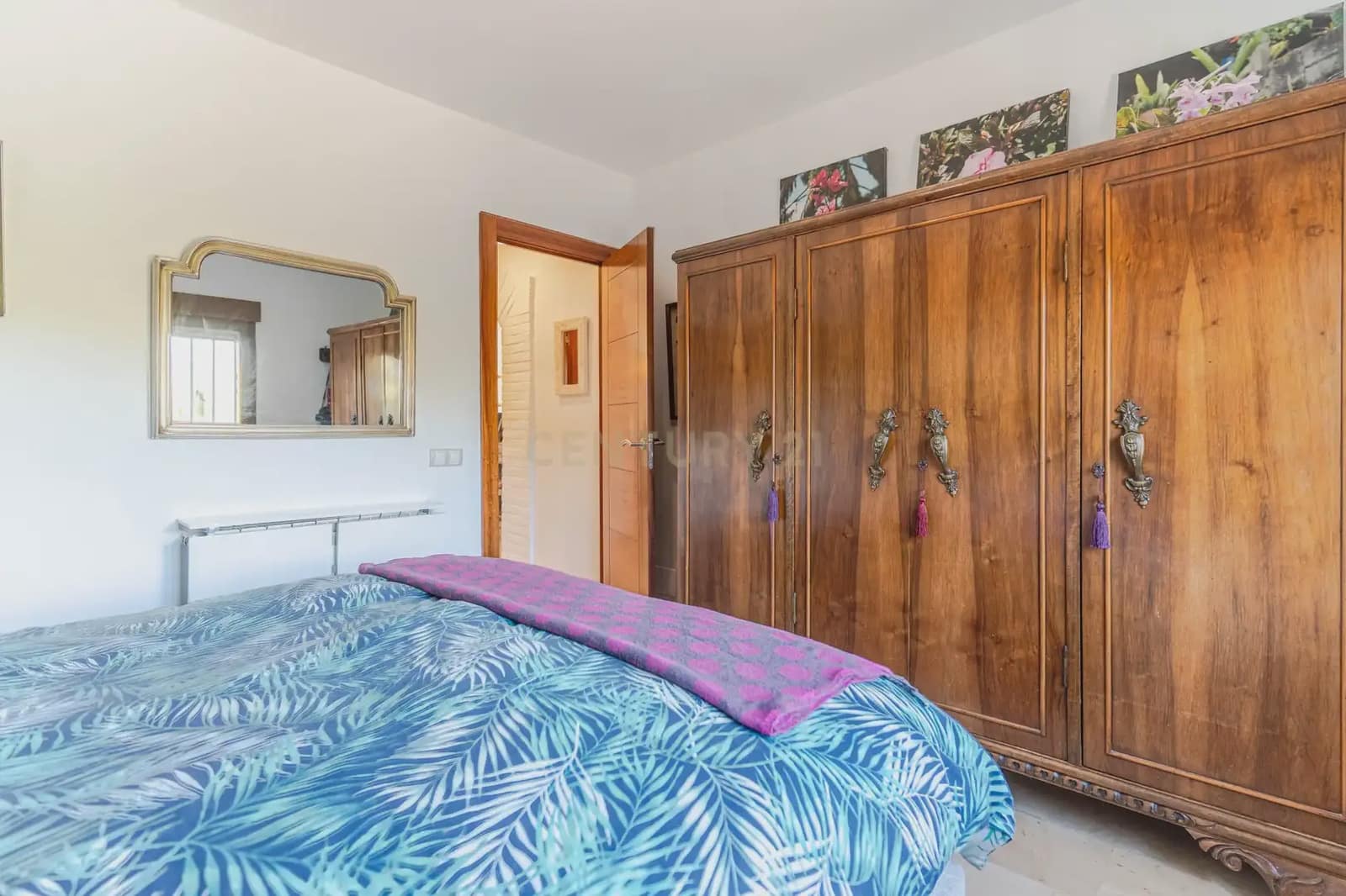 5 bedroom Villa for sale in Gojar with pool - € 625,000 (Ref: 9829588)