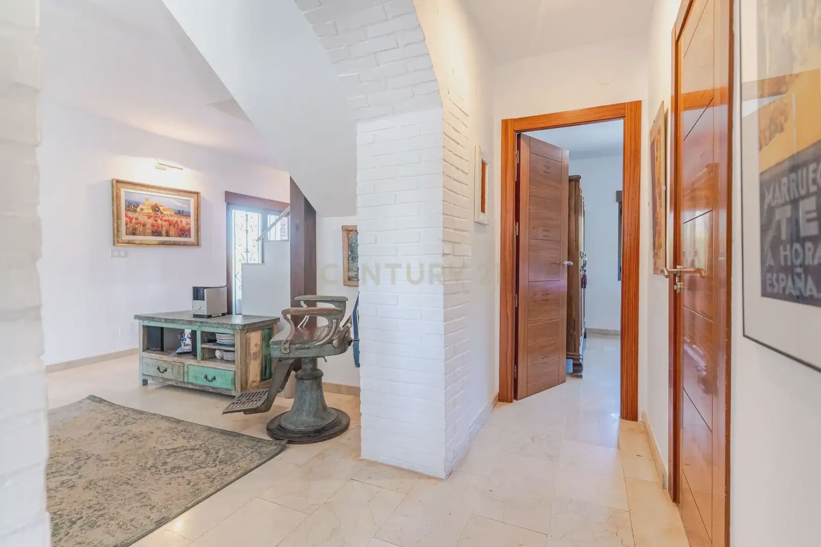 5 bedroom Villa for sale in Gojar with pool - € 625,000 (Ref: 9829588)