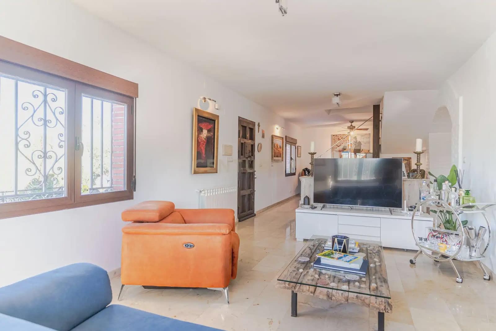 5 bedroom Villa for sale in Gojar with pool - € 625,000 (Ref: 9829588)