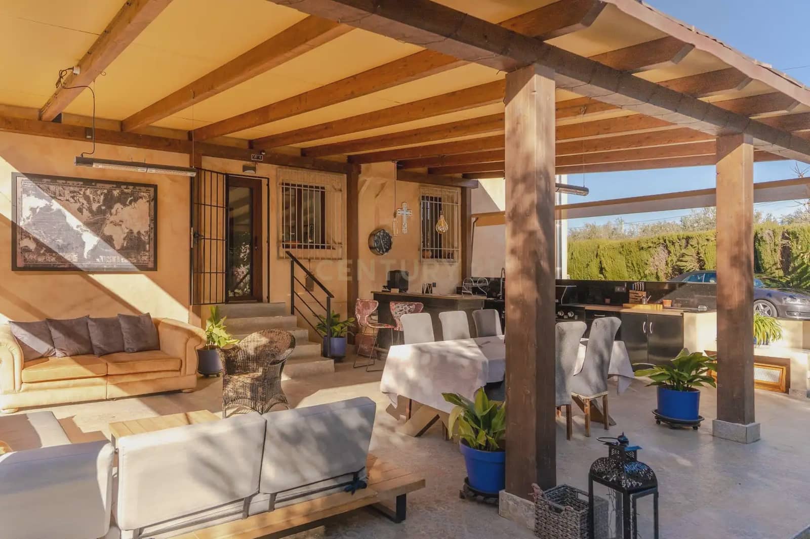 5 bedroom Villa for sale in Gojar with pool - € 625,000 (Ref: 9829588)