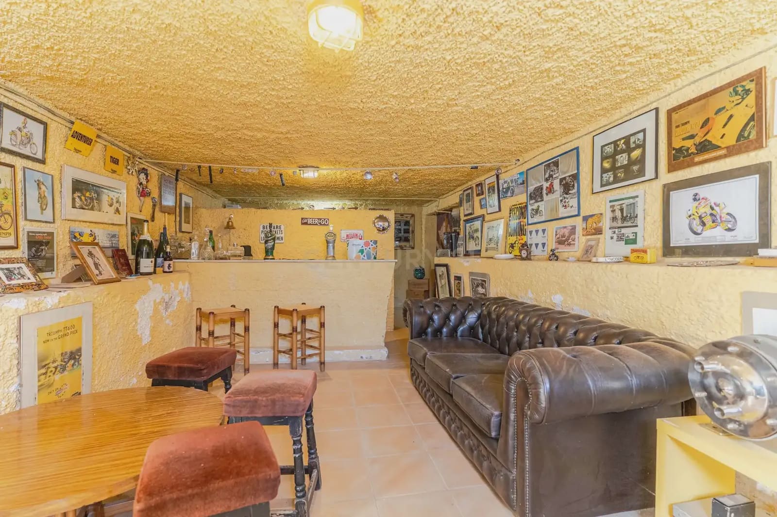 5 bedroom Villa for sale in Gojar with pool - € 625,000 (Ref: 9829588)