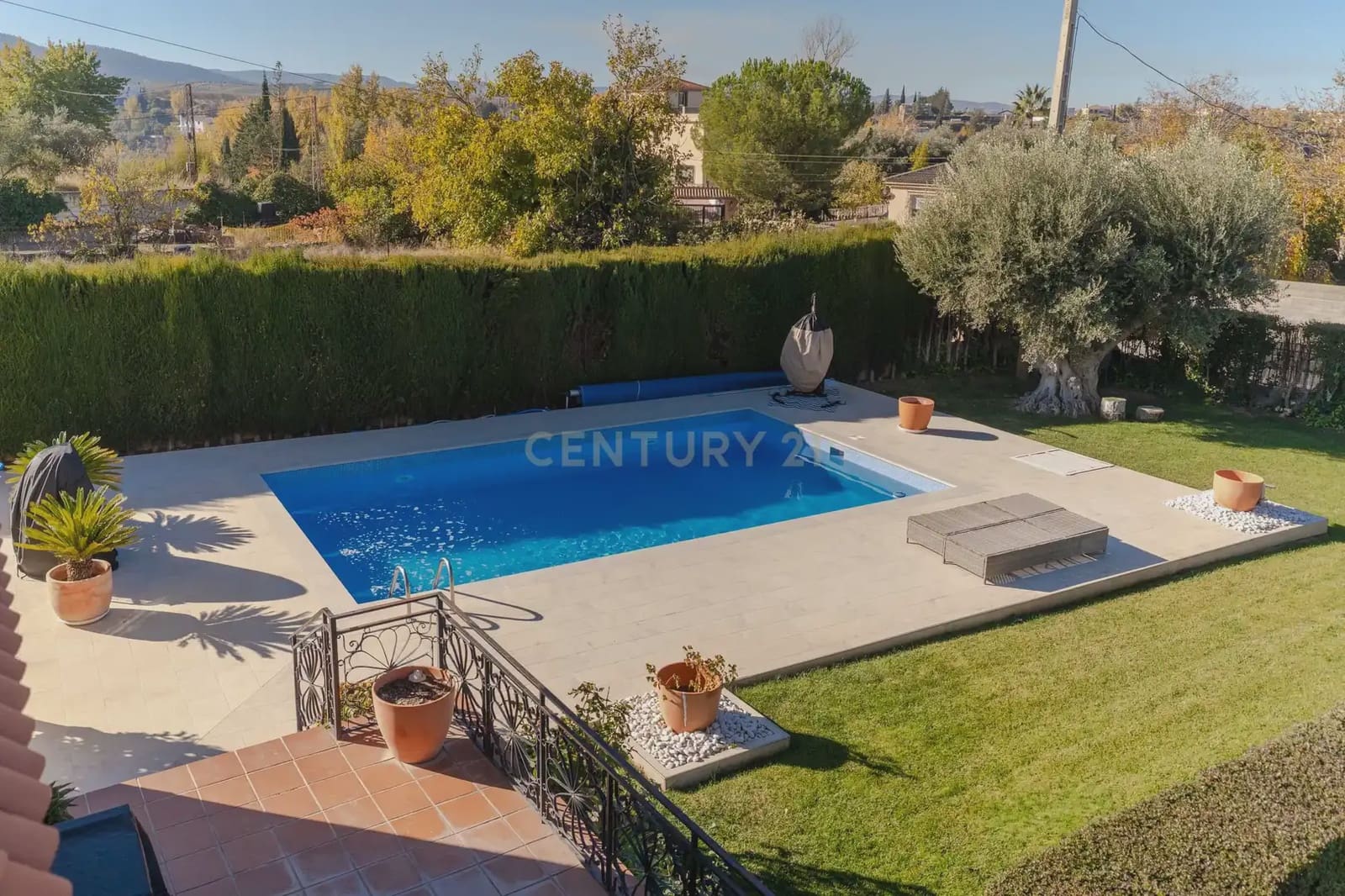 5 bedroom Villa for sale in Gojar with pool - € 625,000 (Ref: 9829588)