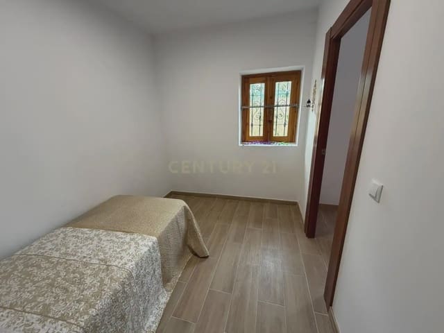 Casa de 2 habitaciones en Motril en venta - 159.900 € (Ref: 9829778)