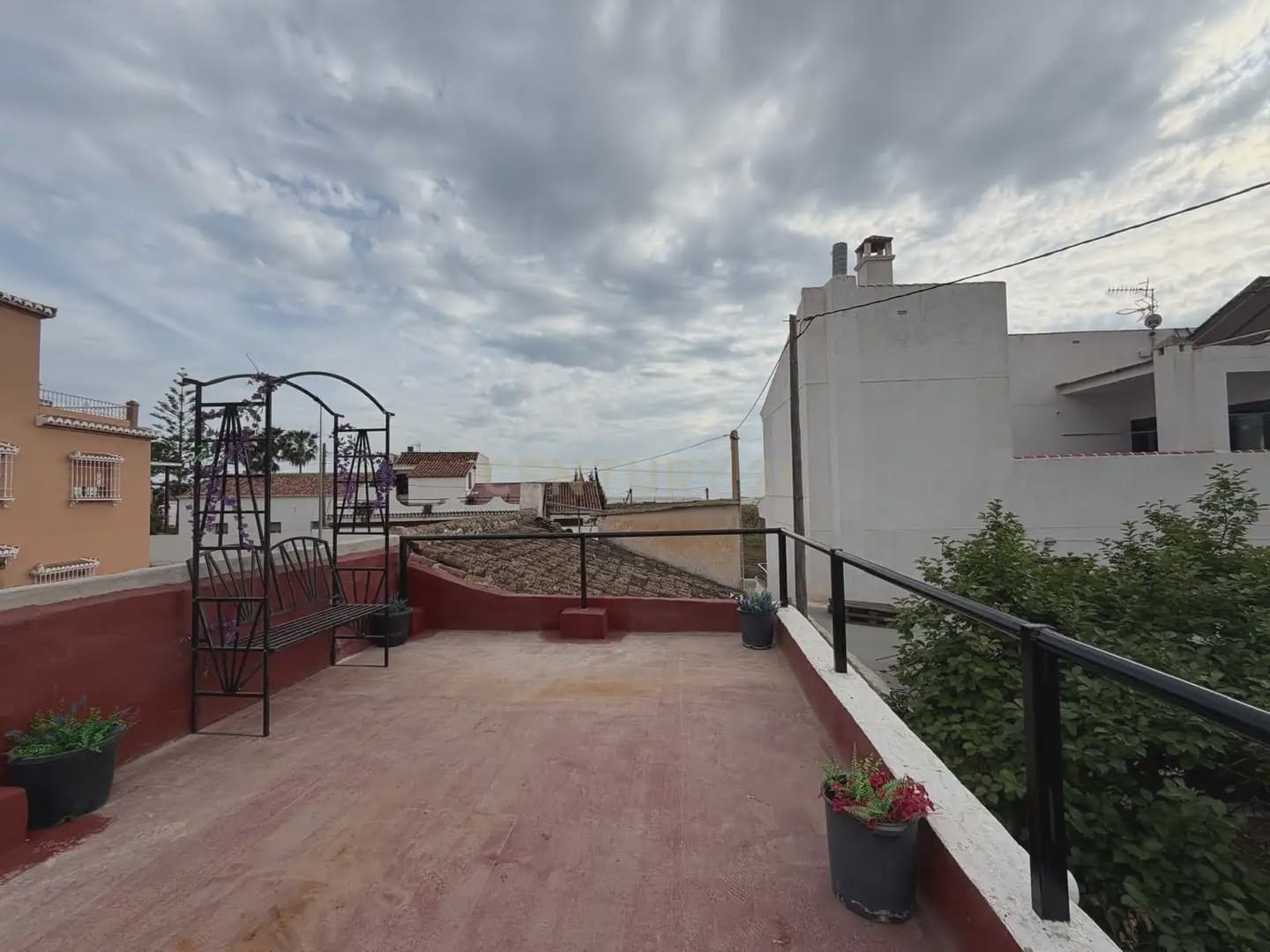 Casa de 2 habitaciones en Motril en venta - 159.900 € (Ref: 9829778)