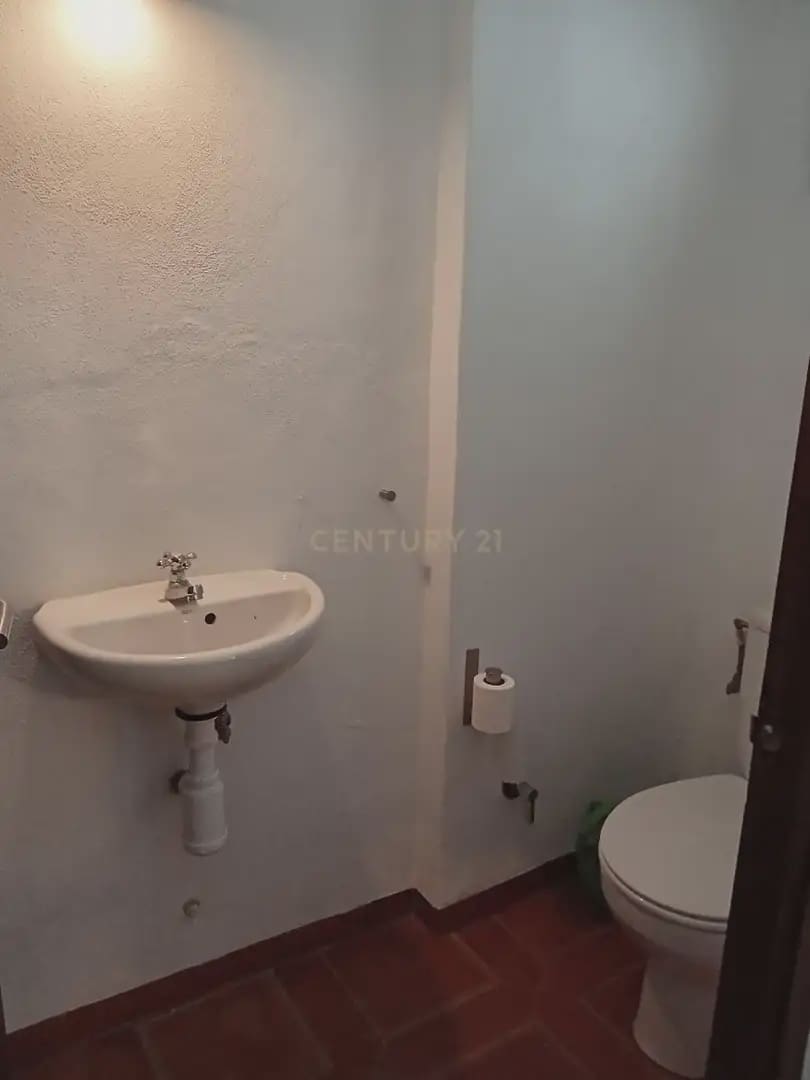 Office for rent in La Taha - € 550 (Ref: 9832758)