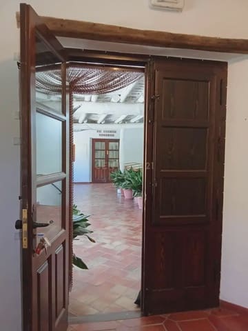 Office for rent in Pitres, La Taha - € 550 (Ref: 9832758)