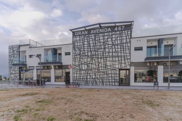 Kommersiell til leie i Churriana de la Vega med svømmebasseng garasje - € 1 750 (Ref: 9836761)