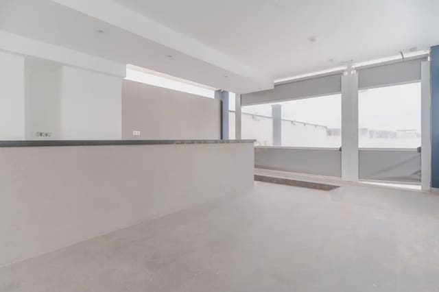 Kommersiell til leie i Churriana de la Vega med svømmebasseng garasje - € 1 750 (Ref: 9836761)
