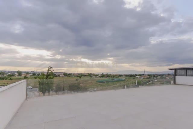 Kommersiell til leie i Churriana de la Vega med svømmebasseng garasje - € 1 750 (Ref: 9836761)