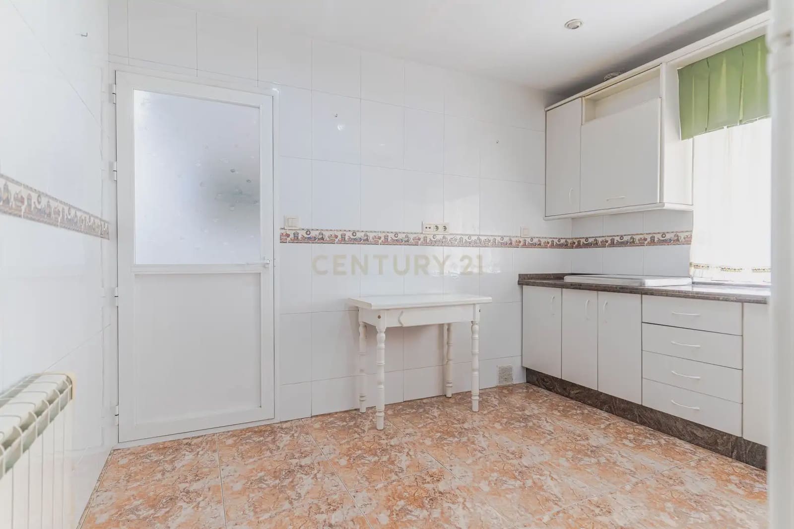 2 bedroom Bungalow for sale in Churriana de la Vega - € 209,900 (Ref: 9838281)
