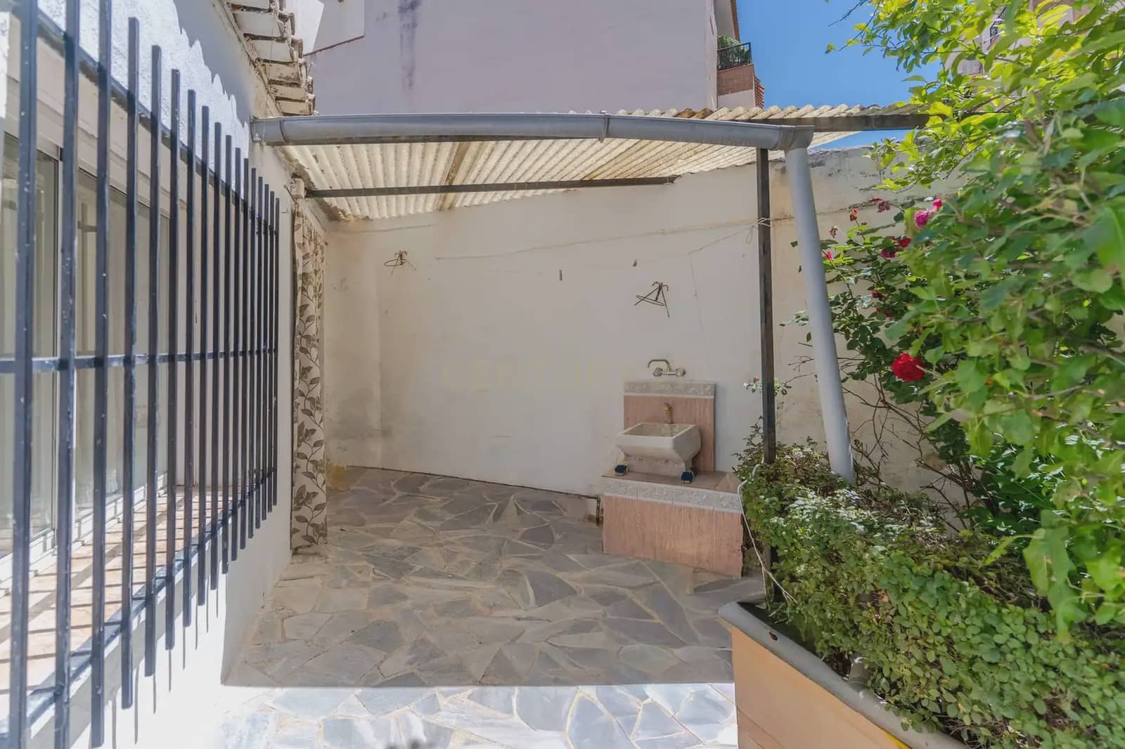 2 bedroom Bungalow for sale in Churriana de la Vega - € 209,900 (Ref: 9838281)