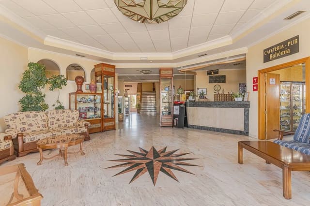 42 bedroom Hotel for sale in Gor - € 4,000,000 (Ref: 9843970)