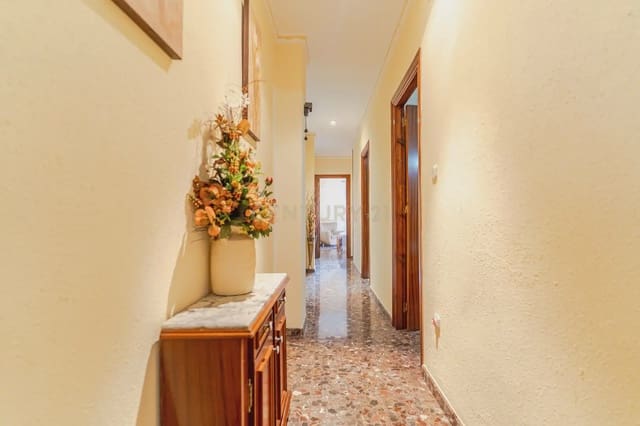 3 soveværelse Lejlighed til salg i Montefrío - € 95.000 (Ref: 9844657)