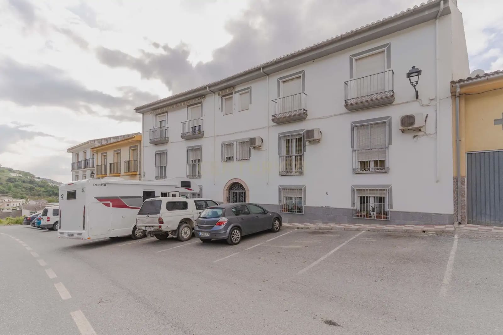 4 bedroom Apartment for sale in Montefrio - € 117,000 (Ref: 9844659)